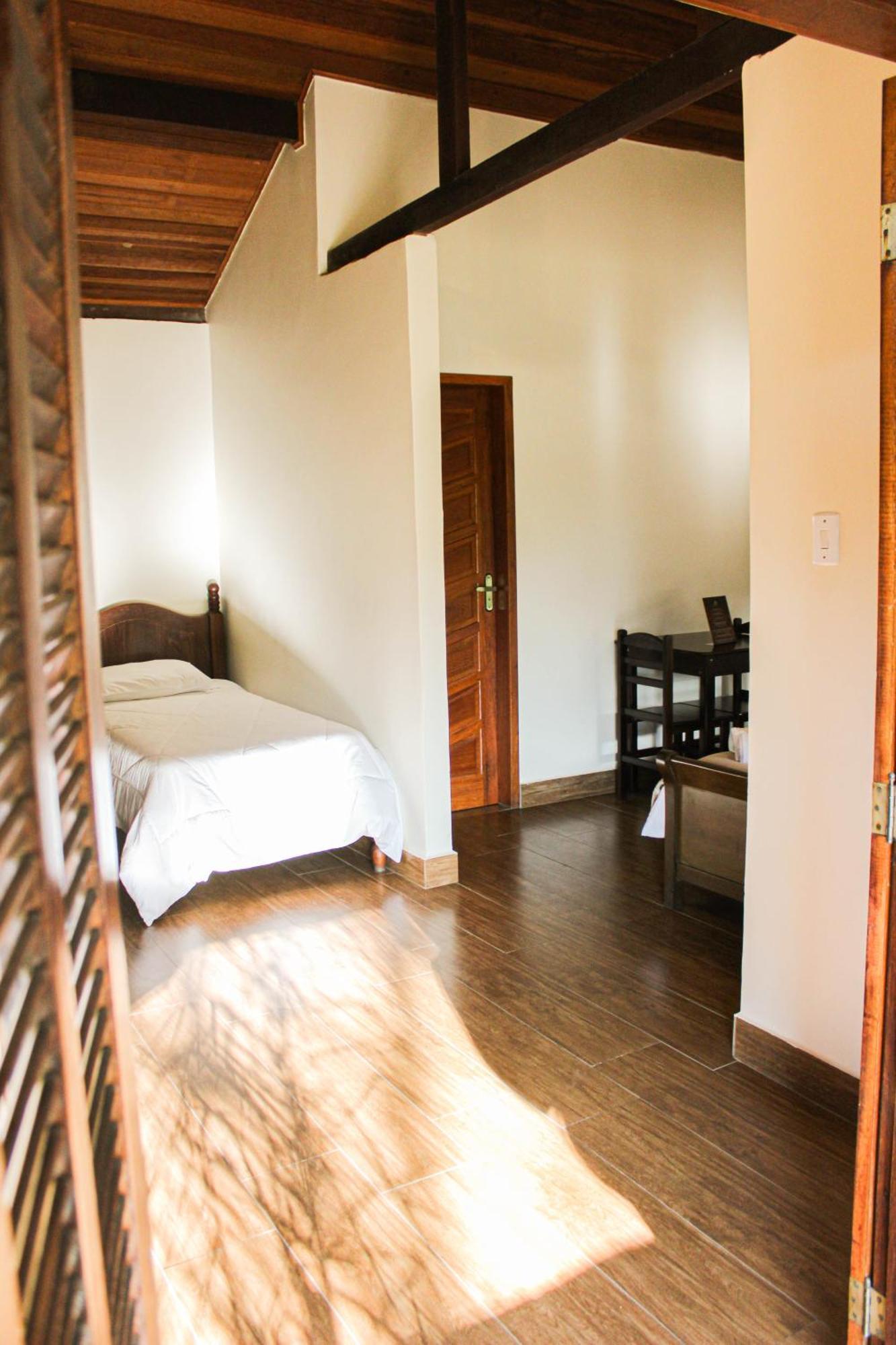 Arara Hotel Valenca (Rio de Janeiro)