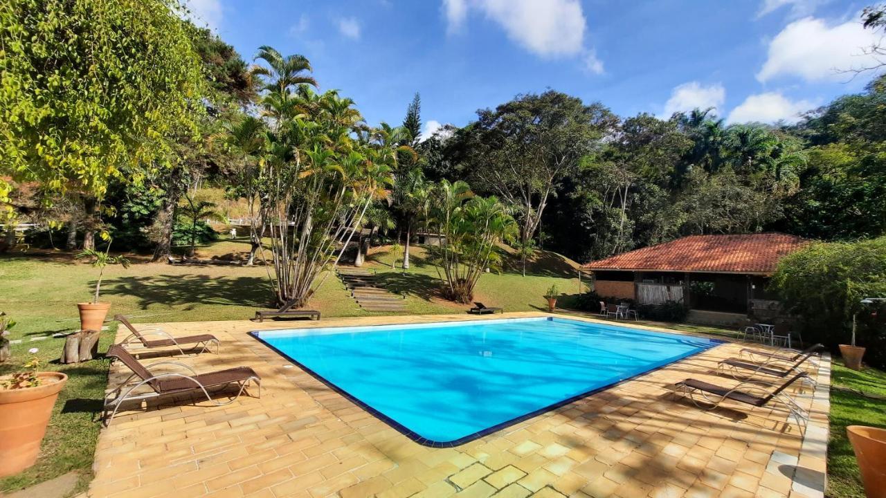Arara Valenca (Rio de Janeiro)